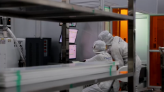 <b>春节不打烊 冲刺开门红丨甬企出产线上的“奋斗</b>